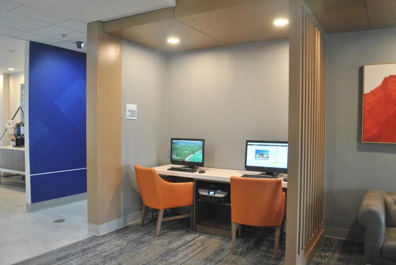 Holiday Inn Express Hotel & Suites Dover By Ihg Exteriör bild