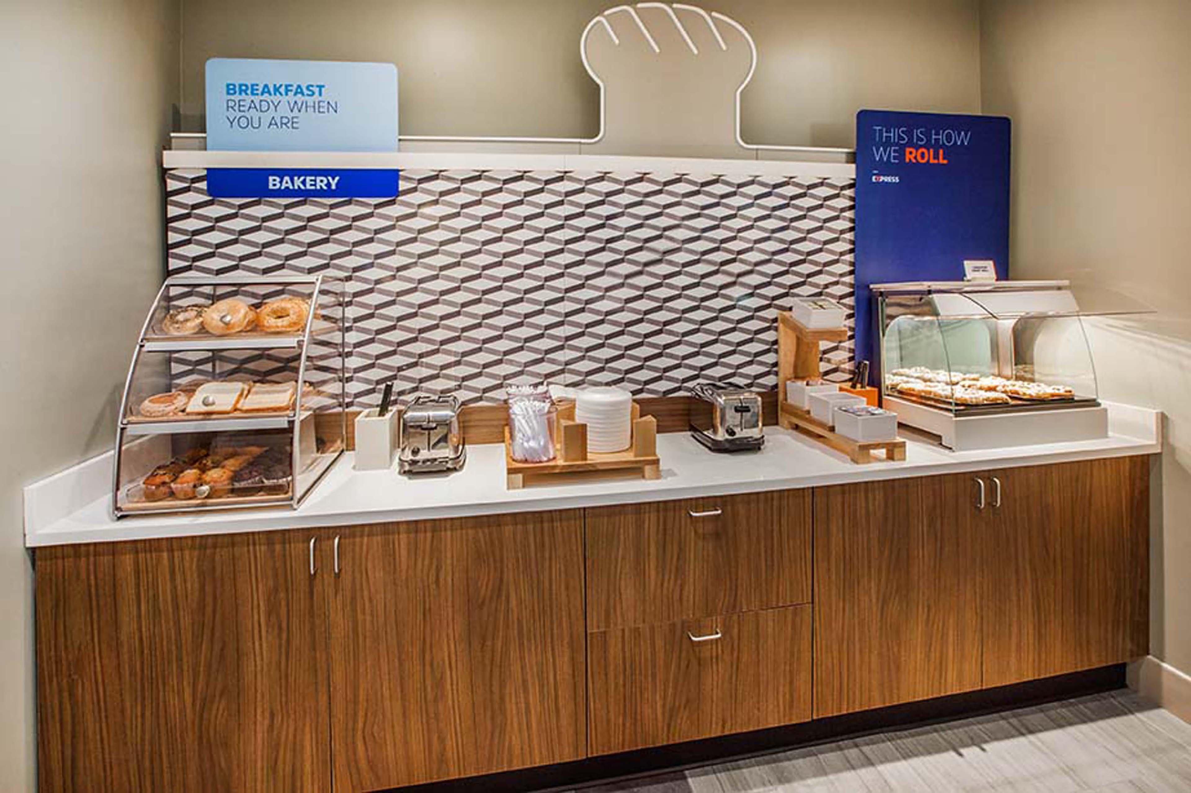 Holiday Inn Express Hotel & Suites Dover By Ihg Exteriör bild