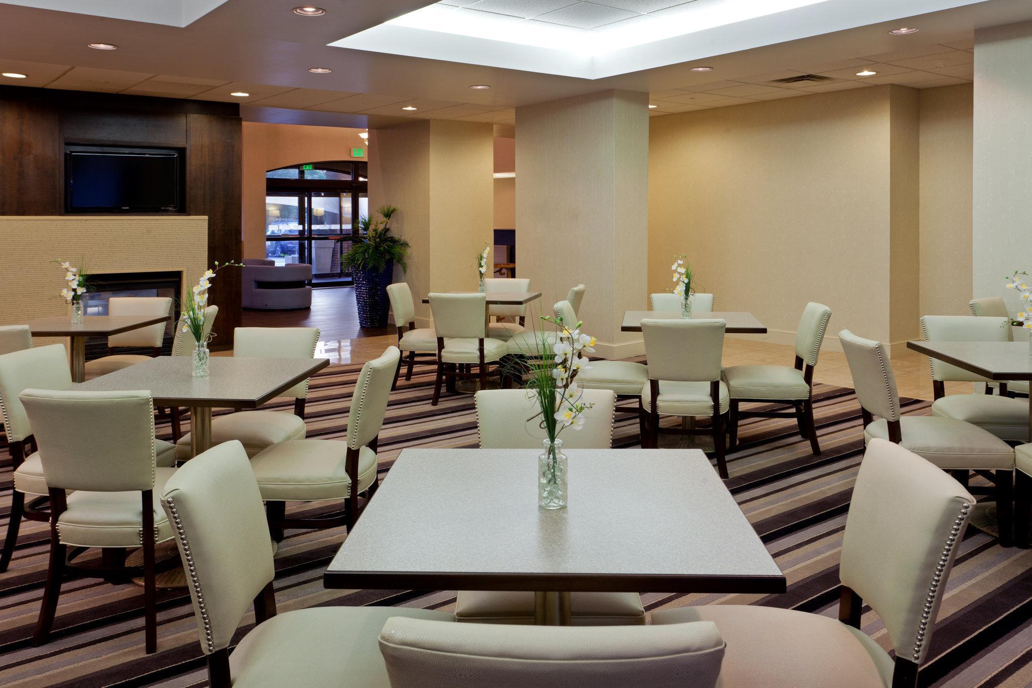 Holiday Inn Express Hotel & Suites Dover By Ihg Exteriör bild