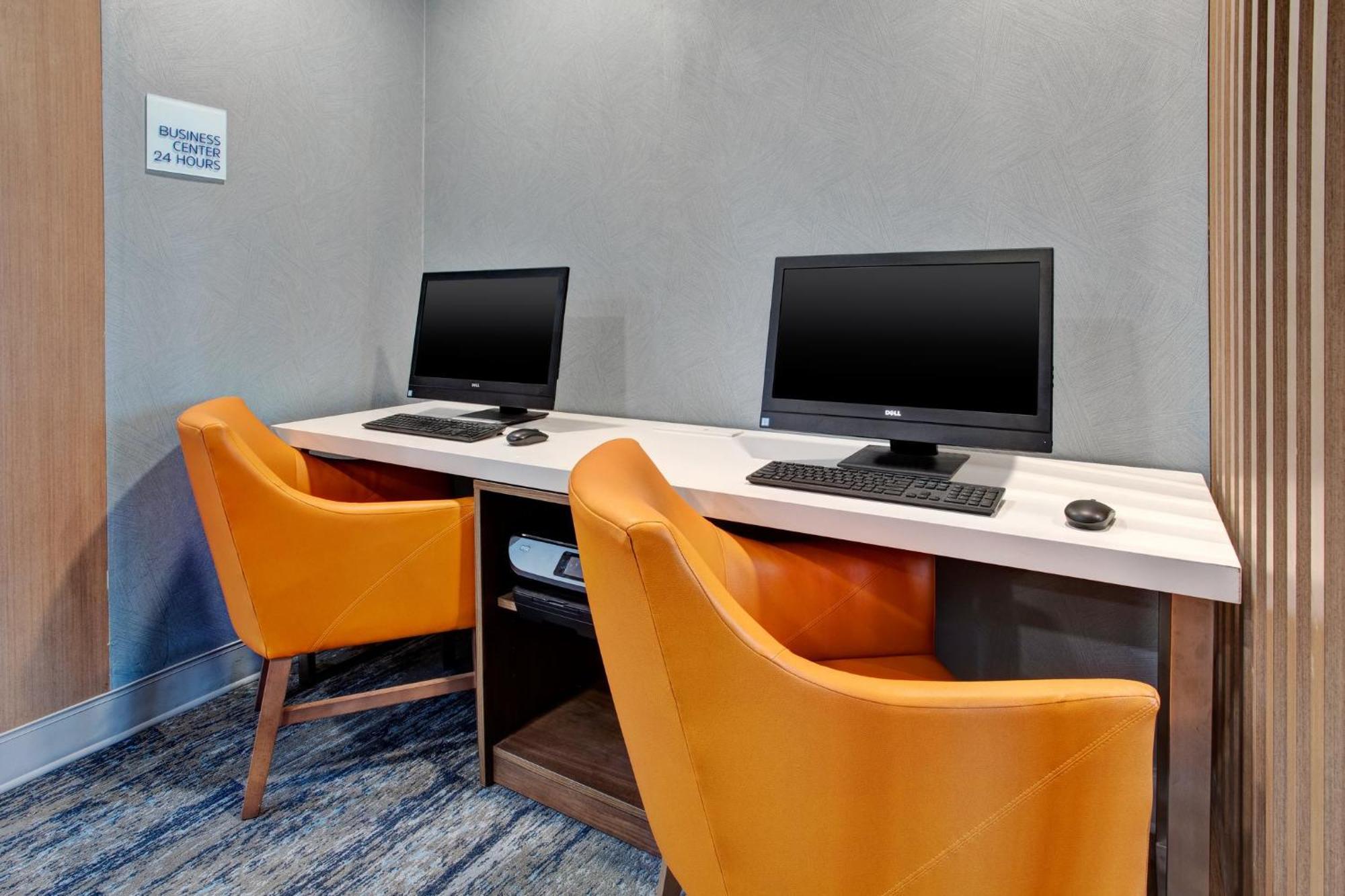 Holiday Inn Express Hotel & Suites Dover By Ihg Exteriör bild